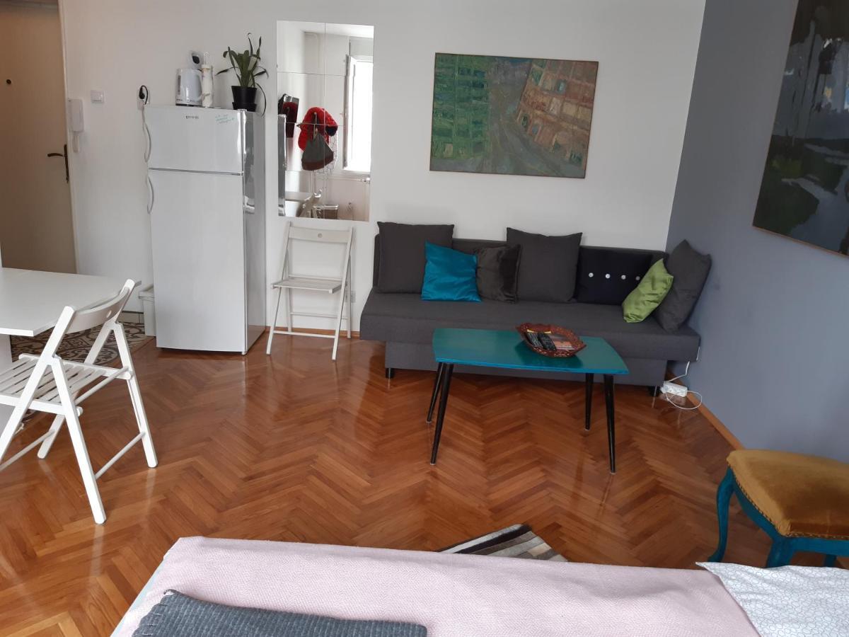 Atelier 22 Apartment เบลเกรด ภายนอก รูปภาพ